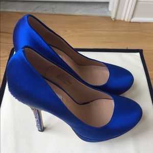 Steve Madden Partyy R Blue Satin Rhinestone Heels